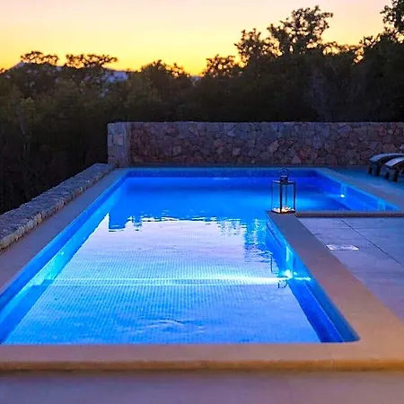 Aurum Comfortable 3* קרק